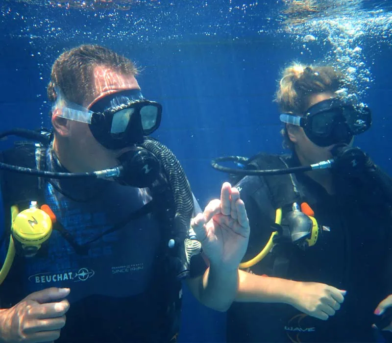 Discover Scuba Diving — First Dive — Diving di Gili Trawangan