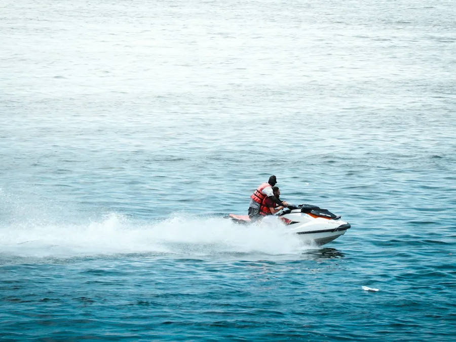 Jet Ski Sharing 30 Menit — Watersport di Gili Trawangan