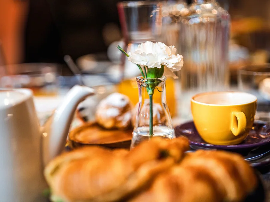 Breakfast + Juice & Pastry — F&B di Gili Trawangan