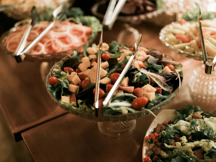 Catering 20 Pax (4 Menu) — F&B di Gili Trawangan