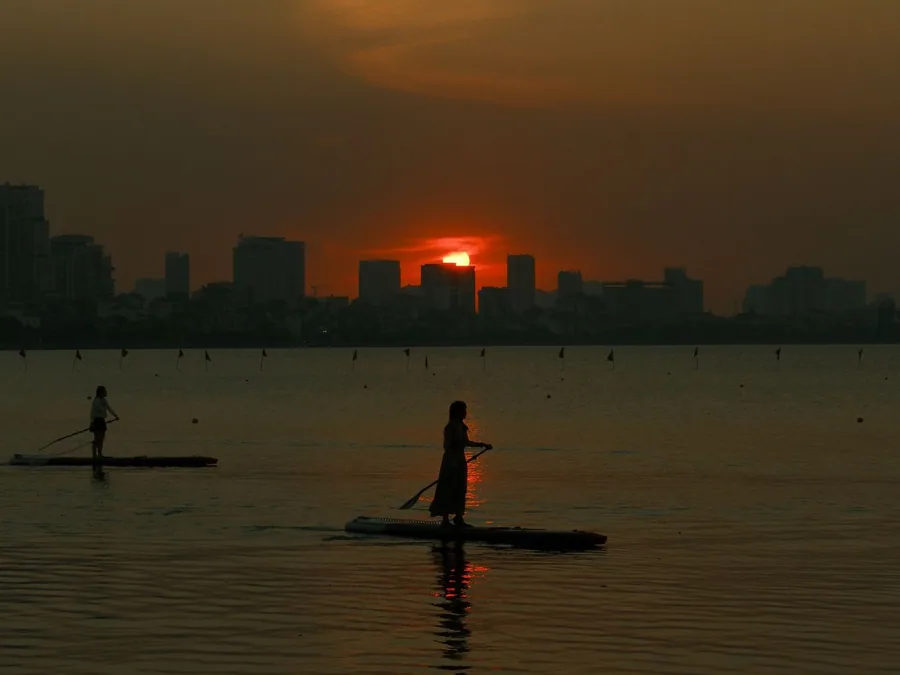 SUP Sunset Lagoon 2 Jam — Beach Explore di Gili Trawangan