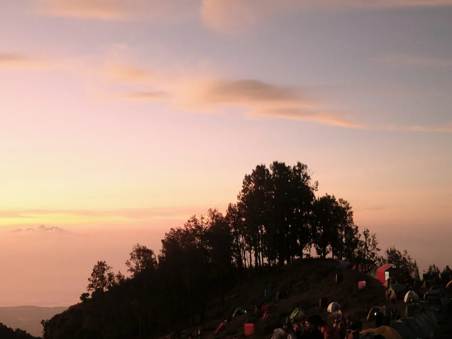 Rinjani 2H1M Private + Porter Bawaan — Rinjani Tour di Gili Trawangan